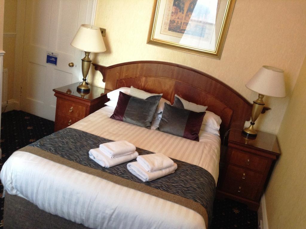 Classic Guest House Единбург Стая снимка
